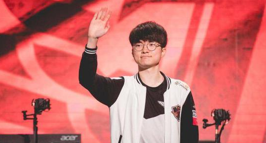 篮在国内外 篮在国内外