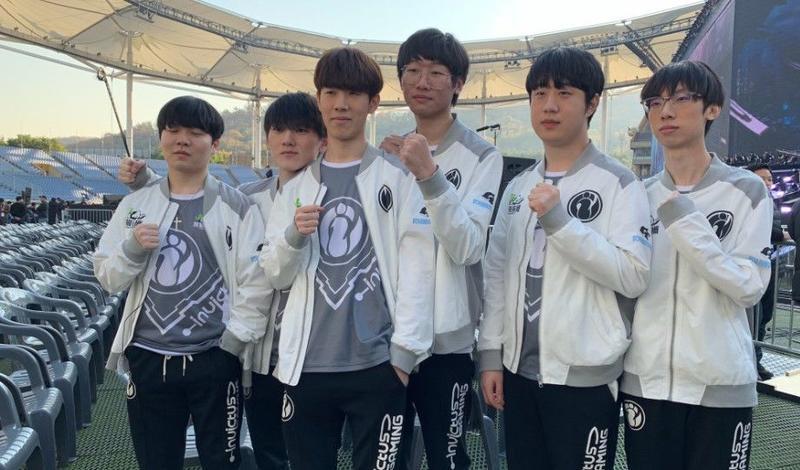 望向范戴克 望向范戴克